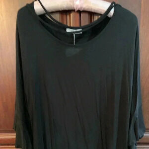 MILAN KISS SEXY TOP SIZE LARGE NWT